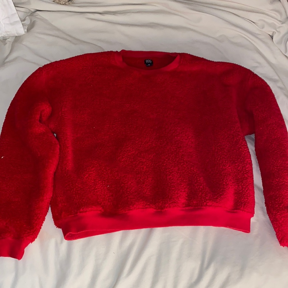 URBAN OUTFITTERS red fuzzy crew neck